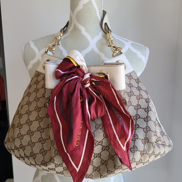 💥Host Pick💫Gucci Scarf Bag - Picture 1 of 16